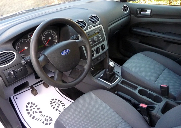 Ford Focus cena 7900 przebieg: 228000, rok produkcji 2005 z Września małe 742